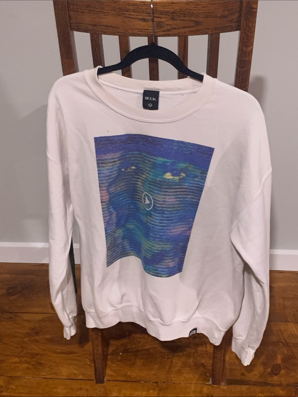 Graphic Crewneck Sweatshirt with Blue Wave Print